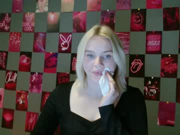 Leyla_Le Chaturbate stream image from September 21, 2025