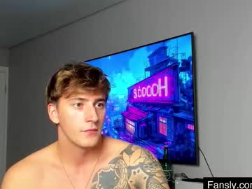 Krishort Chaturbate stream image from September 21, 2025