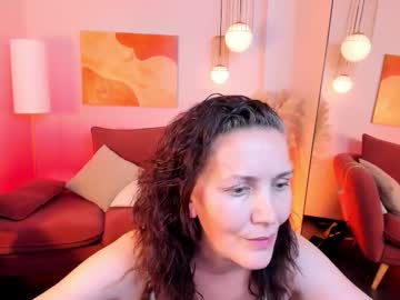 Irene_Marlow Chaturbate stream image from September 21, 2025