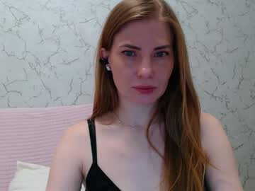 Lovepeanutgirl Chaturbate stream image from September 21, 2025