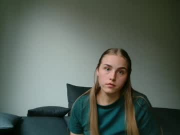 Thegirlandboy Chaturbate stream image from September 21, 2025