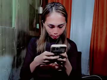 Astrid_Khalifa Chaturbate stream image from September 21, 2025