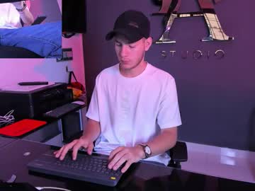 Danny_And_Lara Chaturbate stream image from September 21, 2025