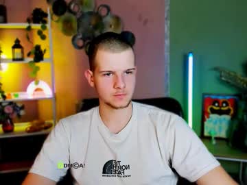 Eliot_Meow Chaturbate stream image from September 21, 2025