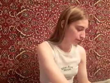 Amiefetty Chaturbate stream image from September 21, 2025
