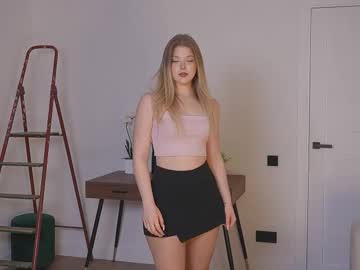 Nice_To_Mi_U Chaturbate stream image from September 21, 2025