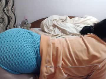 Hugeassdevil Chaturbate stream image from September 21, 2025