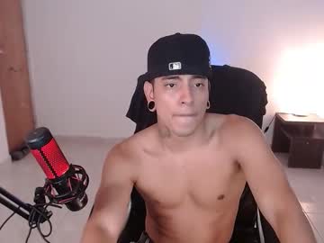 Saenz_Hotx Chaturbate stream image from September 21, 2025