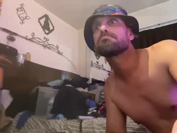 Waynedangle Chaturbate stream image from September 21, 2025