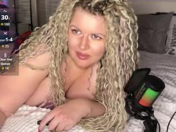 Vellinka Chaturbate stream image from September 21, 2025
