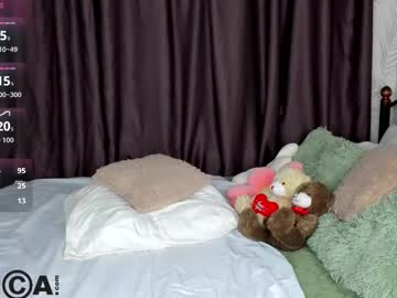 Bella_Ramsi Chaturbate stream image from September 22, 2025
