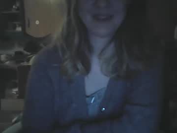 Petallady Chaturbate stream image from September 22, 2025