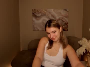 Milinafox Chaturbate stream image from September 22, 2025