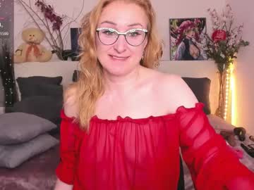 Madissonkiss Chaturbate stream image from September 22, 2025