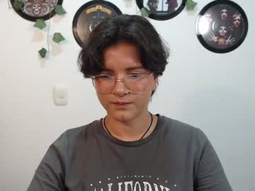 Sophie_Ross1 Chaturbate stream image from September 22, 2025