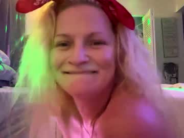 Blondedoll6917 Chaturbate stream image from September 22, 2025