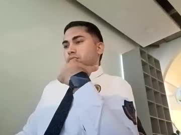 Luceb69 Chaturbate stream image from September 22, 2025