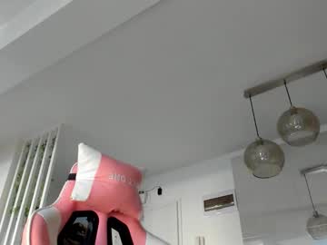 Irenevon Chaturbate stream image from September 22, 2025
