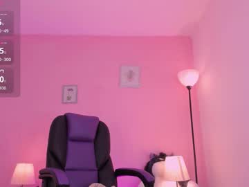 Liaamoretzz Chaturbate stream image from September 22, 2025