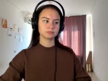 Yangchaknis Chaturbate stream image from September 22, 2025
