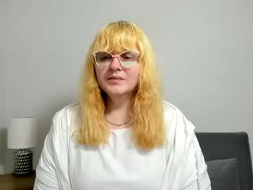 Freyahotty Chaturbate stream image from September 22, 2025