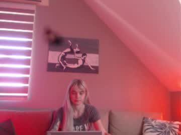 Dreamcatcherfantasy Chaturbate stream image from September 22, 2025