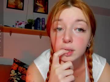 Polly_Luna Chaturbate stream image from September 22, 2025