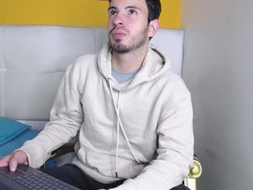 Liamluxe Chaturbate stream image from September 22, 2025