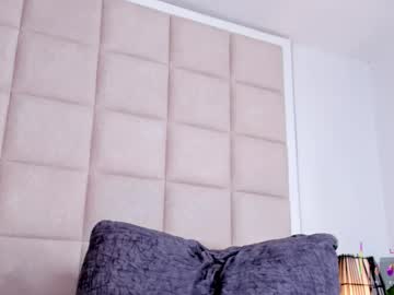 Nia_Bunny Chaturbate stream image from September 22, 2025