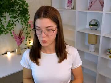 Taithanasouk Chaturbate stream image from September 22, 2025