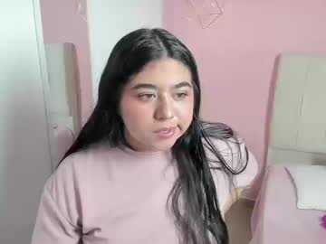 Mehilinlee Chaturbate stream image from September 22, 2025