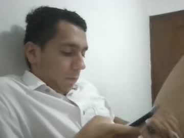 Mencol396947 Chaturbate stream image from September 22, 2025