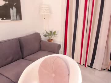 Raychell_Black Chaturbate stream image from September 22, 2025