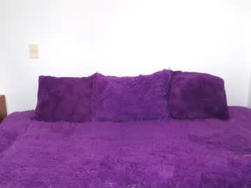Brendasantos_77 Chaturbate stream image from September 22, 2025