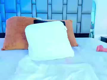 Emily_Gil1 Chaturbate stream image from September 22, 2025
