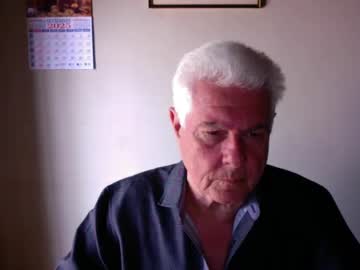 Matlik Chaturbate stream image from September 22, 2025