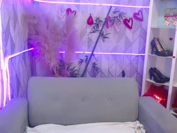 Mooncharlotte Chaturbate stream image from September 22, 2025