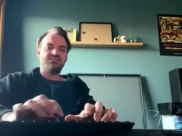 Stonednboner Chaturbate stream image from September 22, 2025