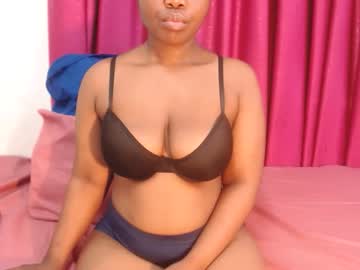 Uniquebony Chaturbate stream image from September 22, 2025