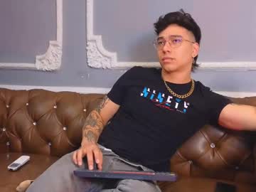Apolo_Burton Chaturbate stream image from September 22, 2025