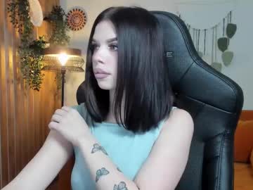 Isabellevale Chaturbate stream image from September 22, 2025