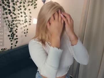 Little__Caprice Chaturbate stream image from September 22, 2025