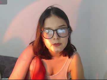 Madielorez Chaturbate stream image from September 22, 2025