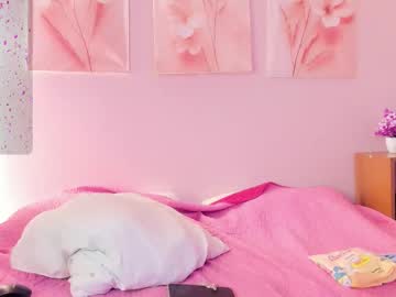 Nikibrice Chaturbate stream image from September 22, 2025