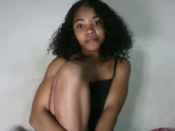 Samina2255 Chaturbate stream image from September 22, 2025