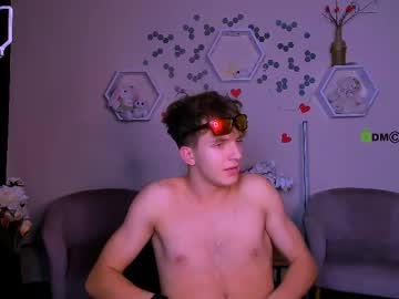 Travis_Wolf_ Chaturbate stream image from September 22, 2025
