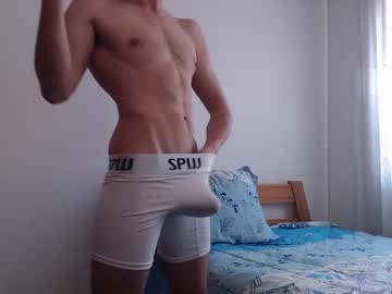 Whiteboymask Chaturbate stream image from September 22, 2025