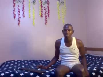 Clieve_Ian Chaturbate stream image from September 22, 2025