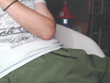 Benijamin Chaturbate stream image from September 22, 2025