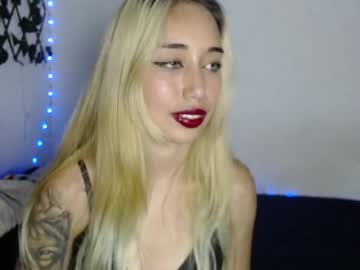 Hallie_Cam Chaturbate stream image from September 22, 2025